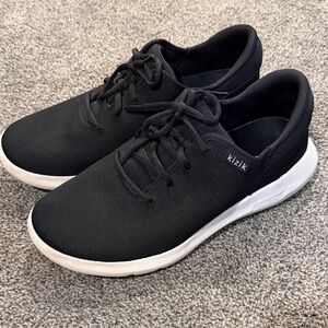 Women or Men's Black Sneakers - excellent condition